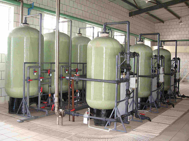 全自動(dòng)軟化水設(shè)備是這樣來(lái)防垢除垢的！